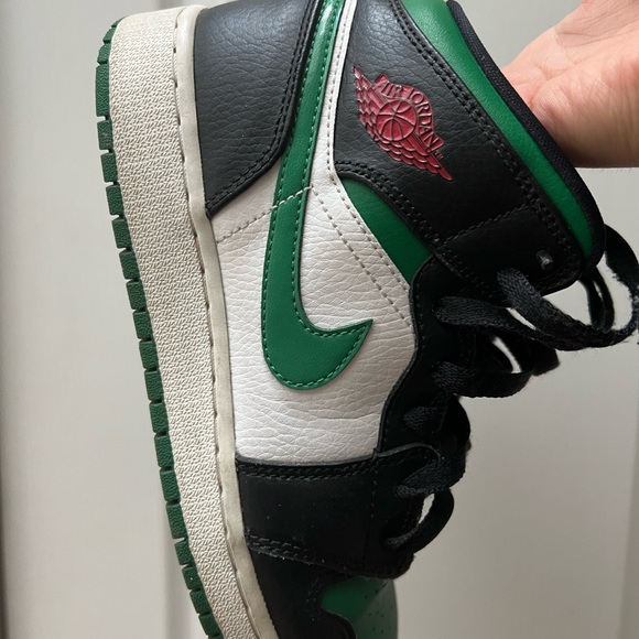 Jordan 1 Mid Pine Green - Picture 4 of 5